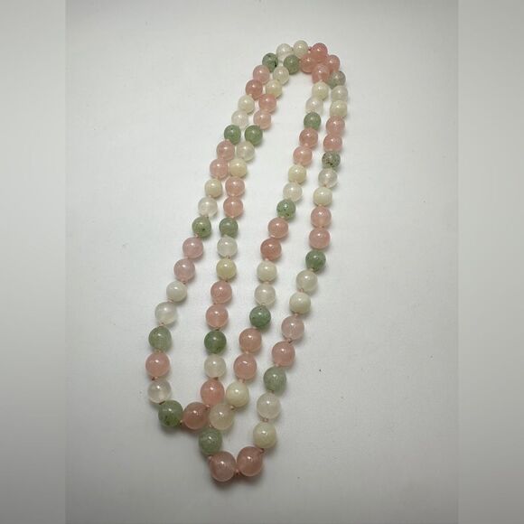 29" of hand knotted and 8mm beaded rose quartz, green/pink/white jade necklace! - Picture 4 of 11